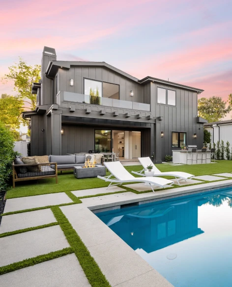 Outdoor living and pools from Bellator Construction