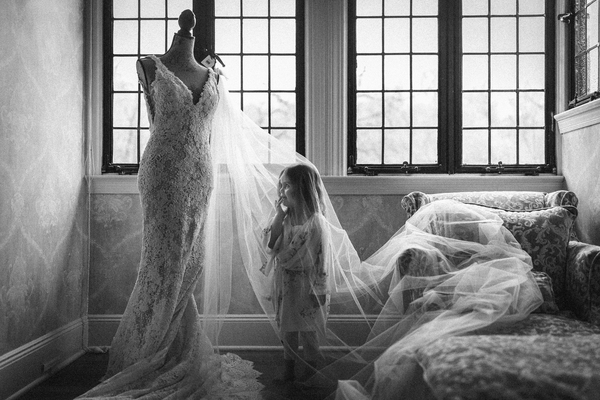© Susan Stripling / Silver Award / Wedding Division / Wedding Party / Family and Friends / Finalist