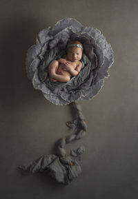 © Alvaro Ruiz Nogues / Silver Award / Portrait Division / Newborn + Baby /