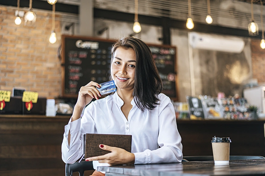 ¿Cómo pasar de cero a 800.000 usuarios en un año? BancoSol acelera su transformación digital con Sensedia