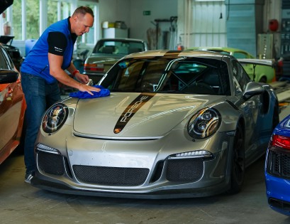 Porsche Reparatur bei Maier Carrosserie