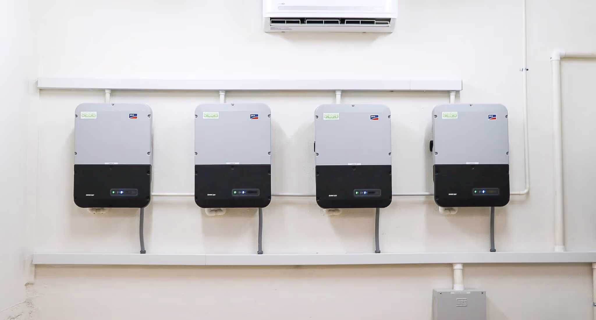 Off-Grid commercial
