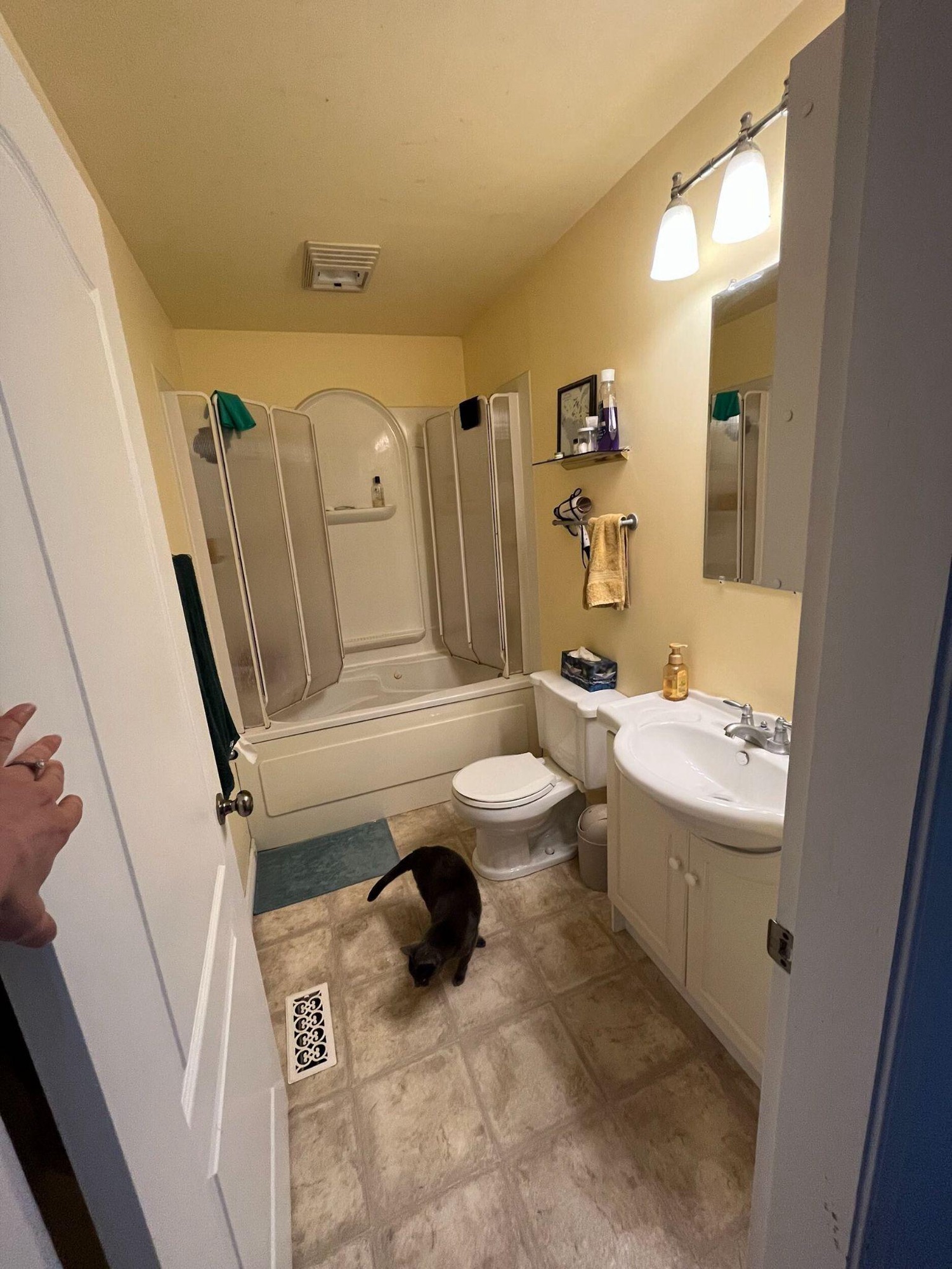 The Hex and Arch Suite, before photo 2