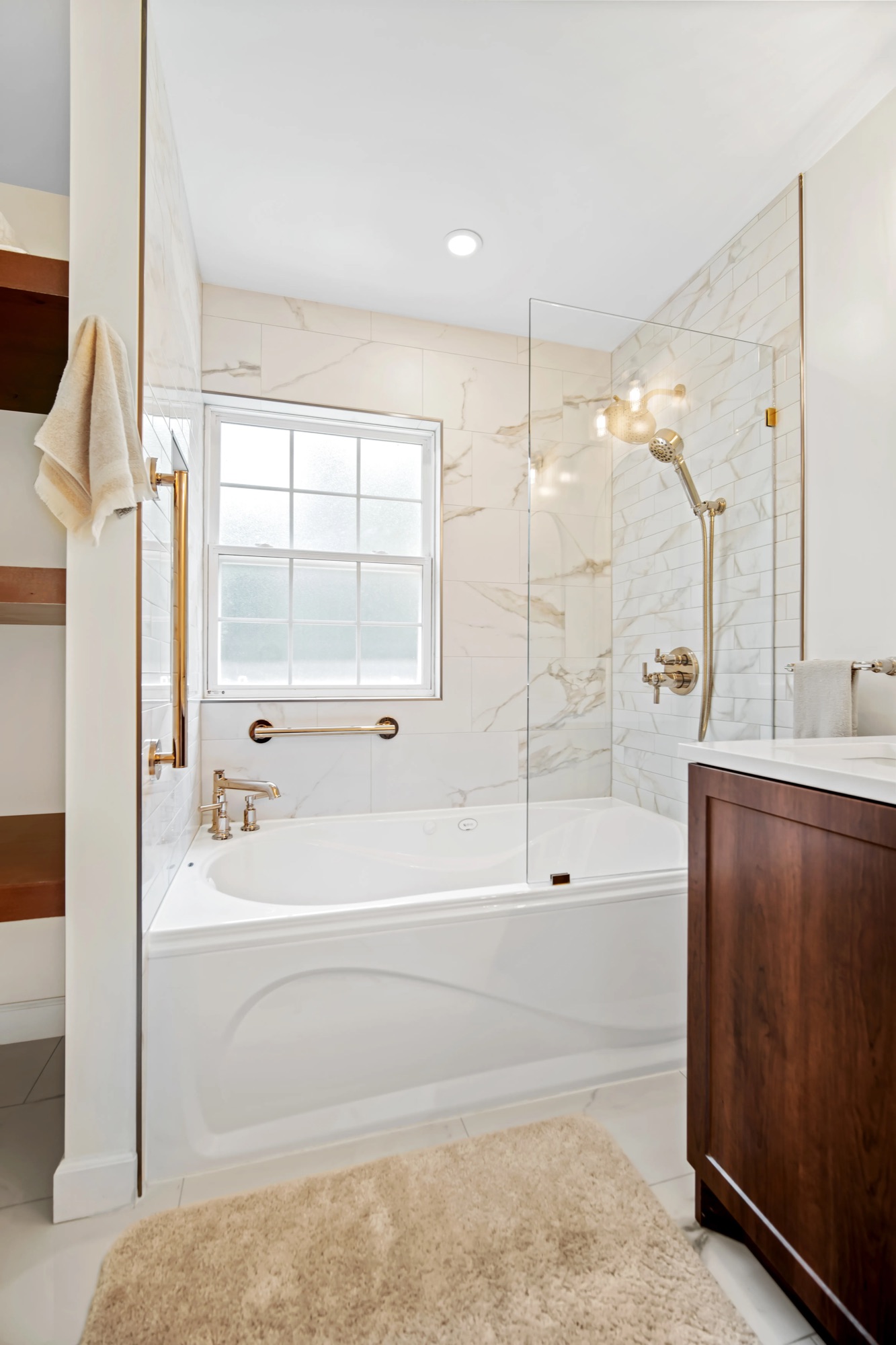 Modern Luxury Ensuite, finished photo 7