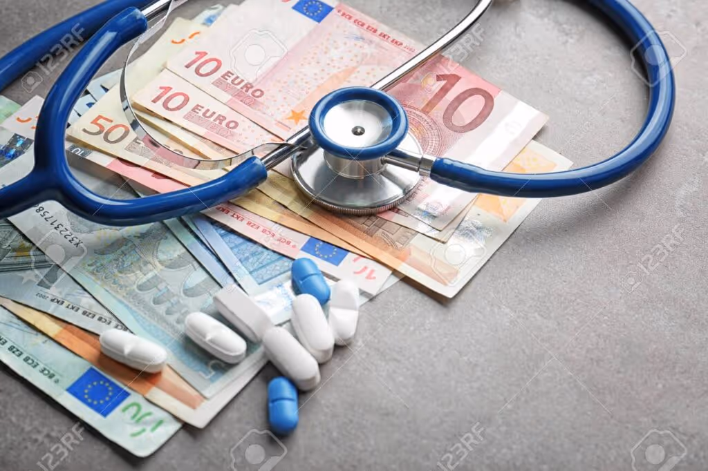 Stethoscoop met geld eronder