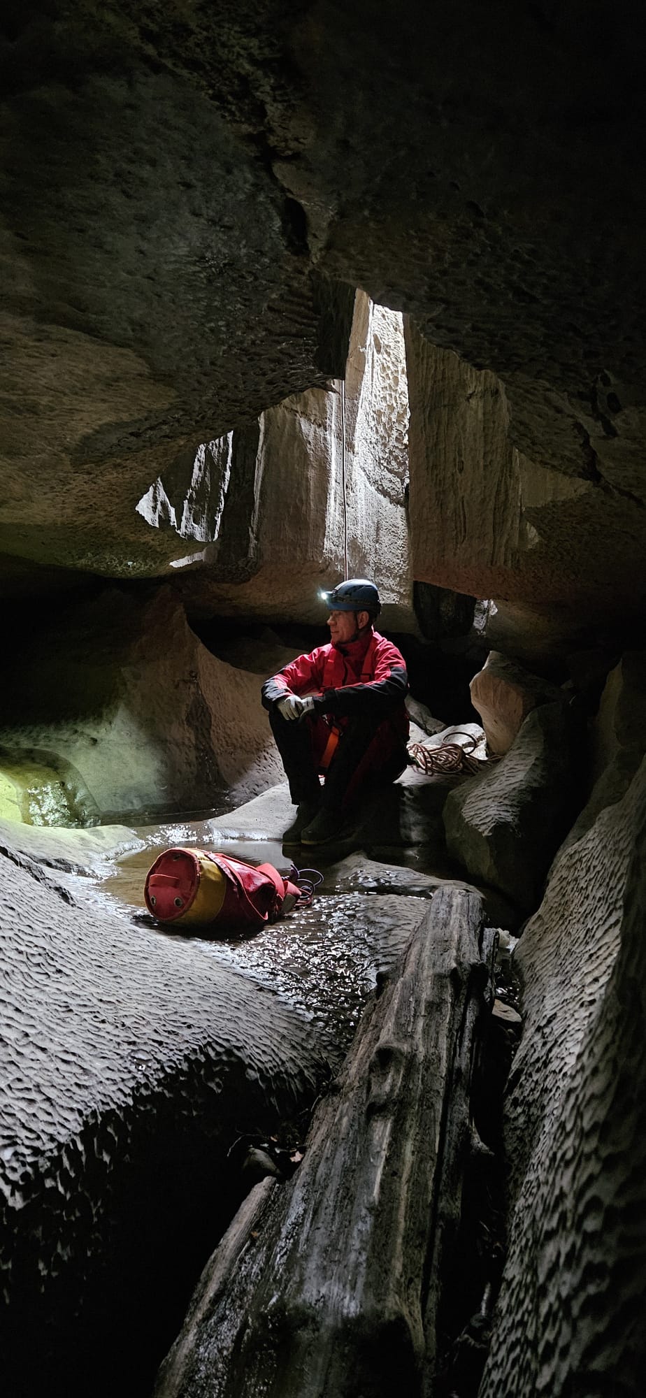 Caving in the Yordas