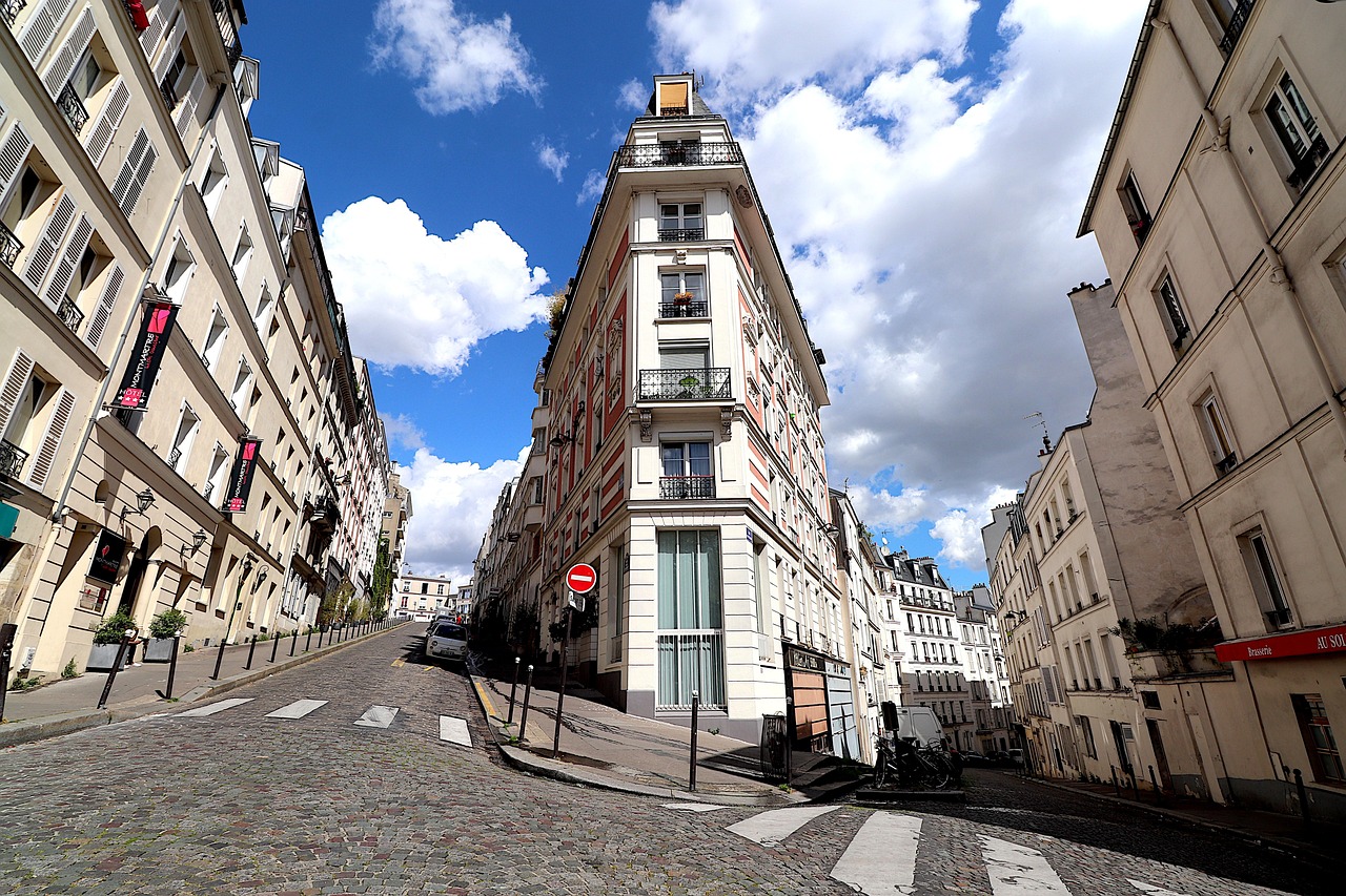 Syndic Paris 18e : classement et âge des immeubles