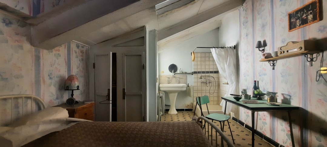 Close, But Not Too Close: Finding Homes with Mother-in-Law Suites for Sale