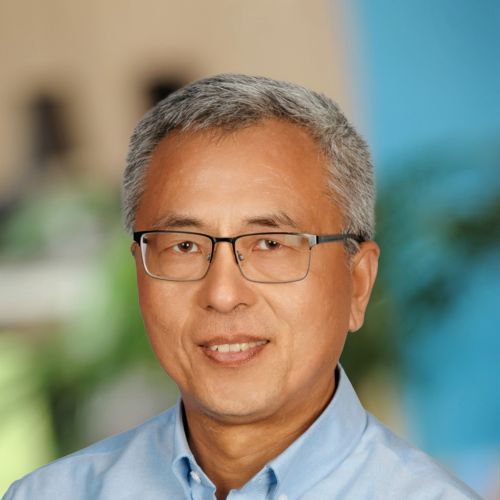 Portrait photo of Ming Zhu