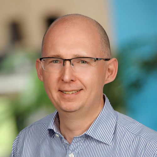 Portrait photo of David Artis