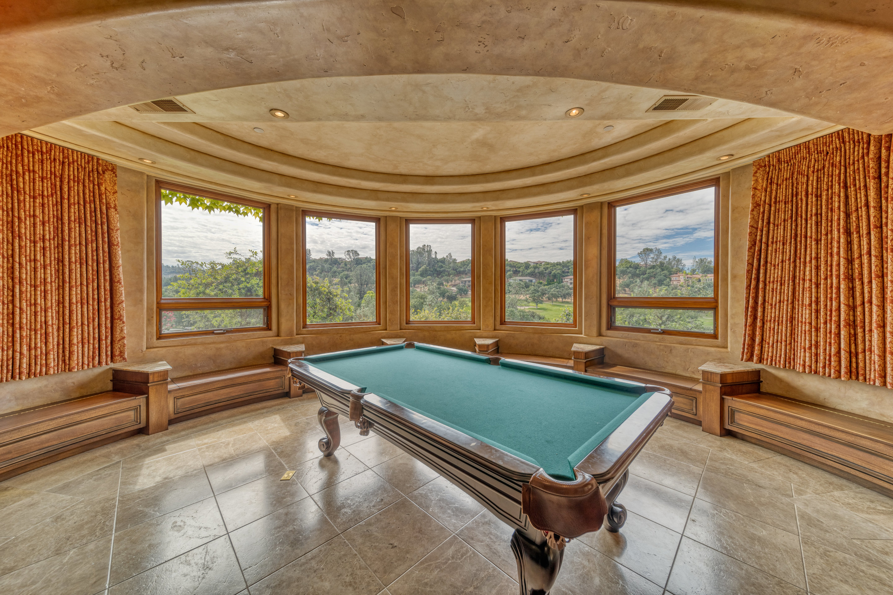 Demo Photo of pool table