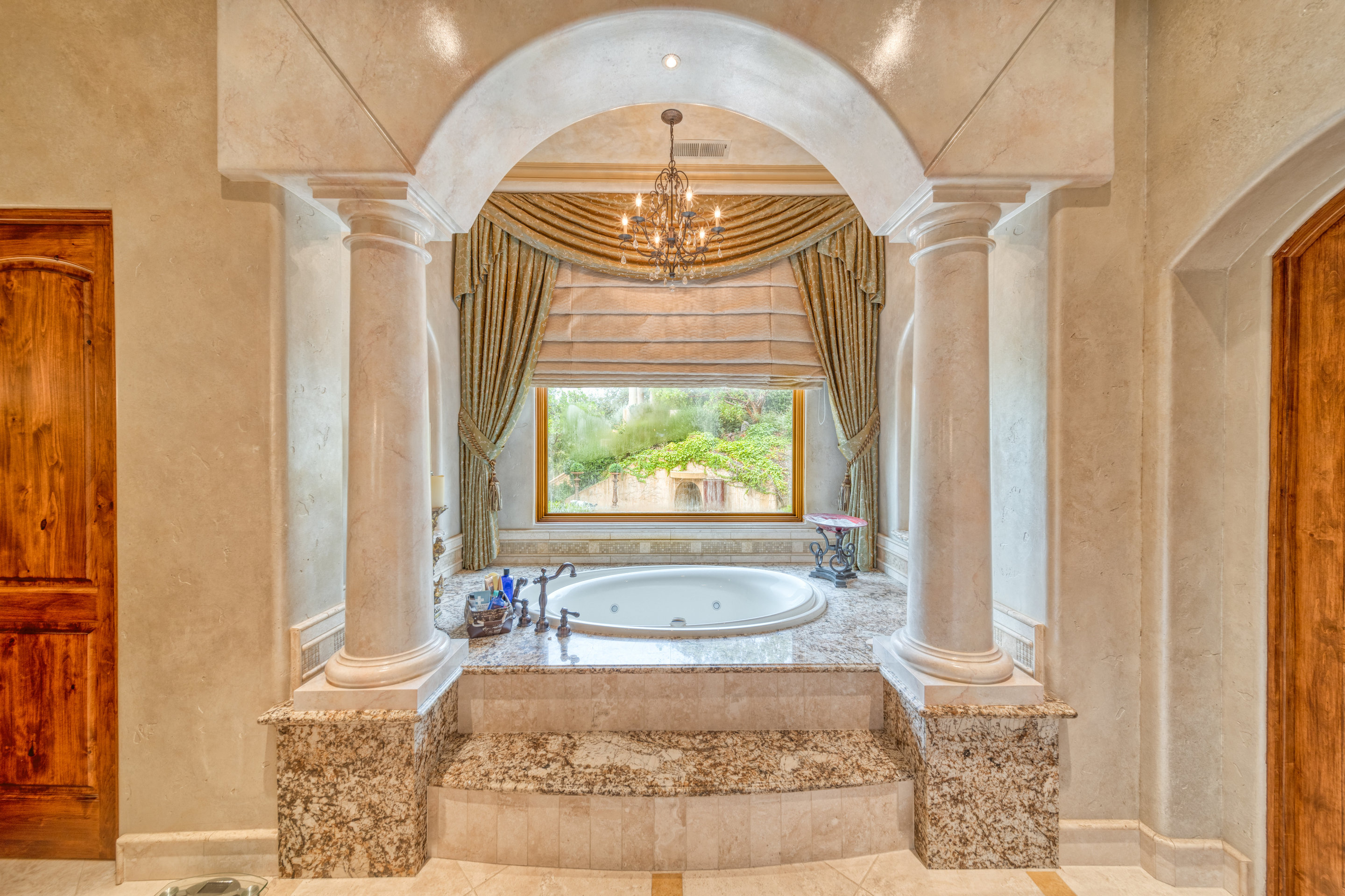 Demo photo of bathroom