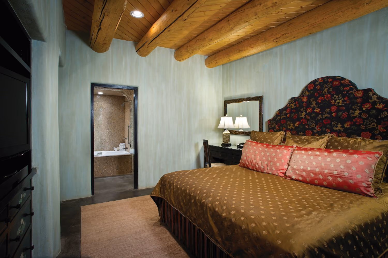 China Global SUite
