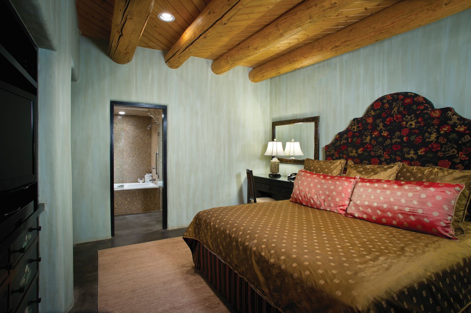 China Global SUite