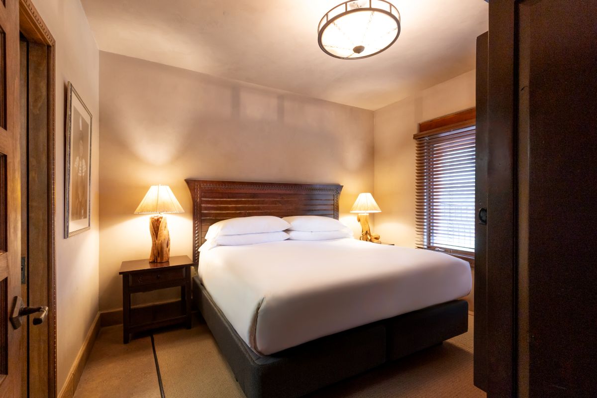 King bedroom in Taos Mountain Suite