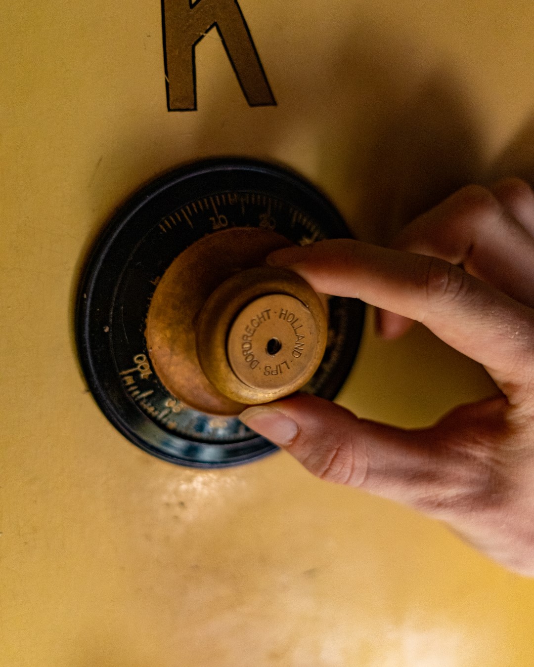 a mechanism to open a safe