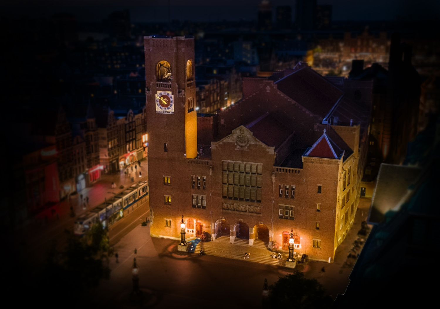 The Beurs van Berlage viewed at night