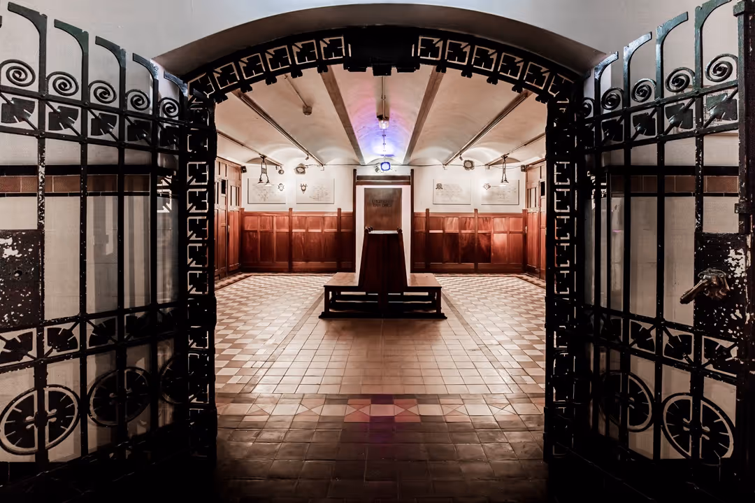 inside The Vault escape room in Amsterdam