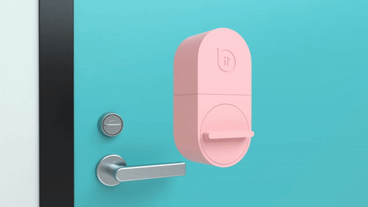 Animation of the bitlock lite being attached to a door