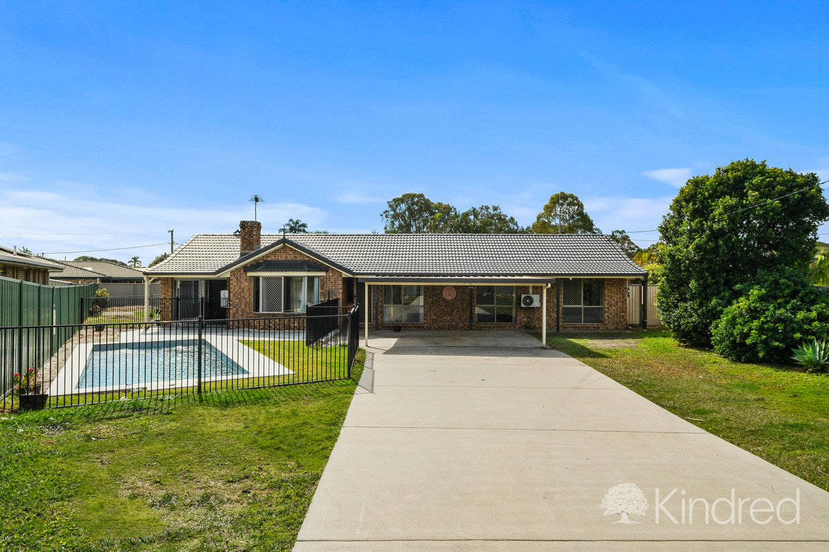 Big Block, Large fenced yard, Room for all The Toys