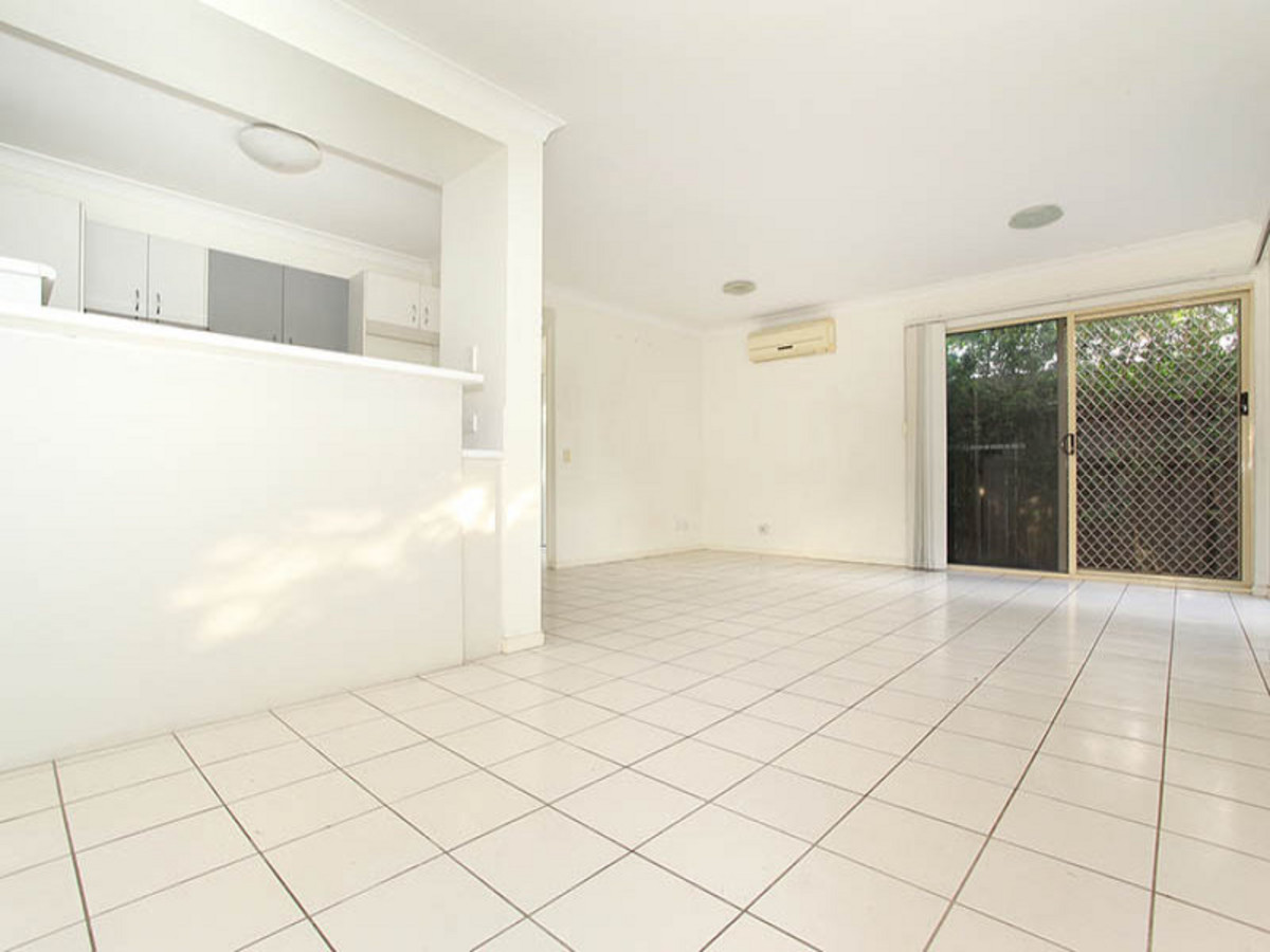 Modern 3-Bedroom Ground Level Low Maintenance Unit in Central Location