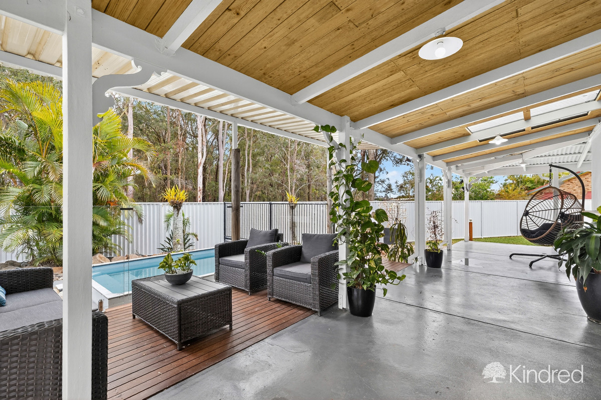 Acreage Ambience, Urban Convenience - Fully Renovated Hidden Gem!