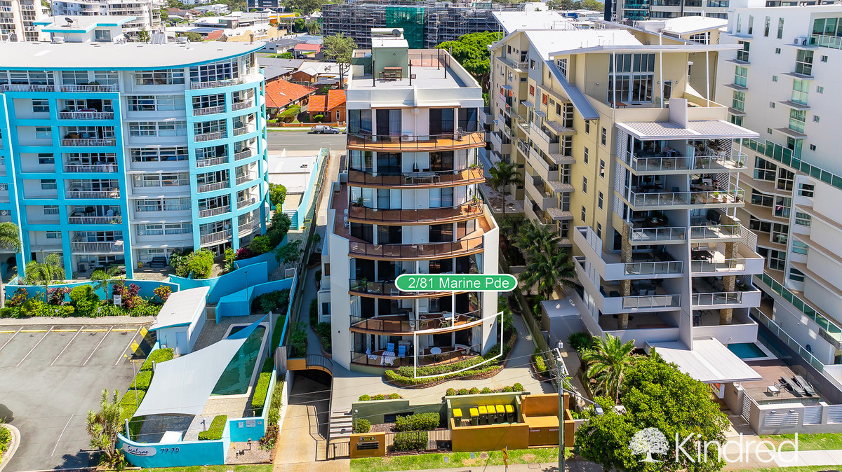 Contemporary Comfort with Outdoor Entertaining - Waterfront Views!