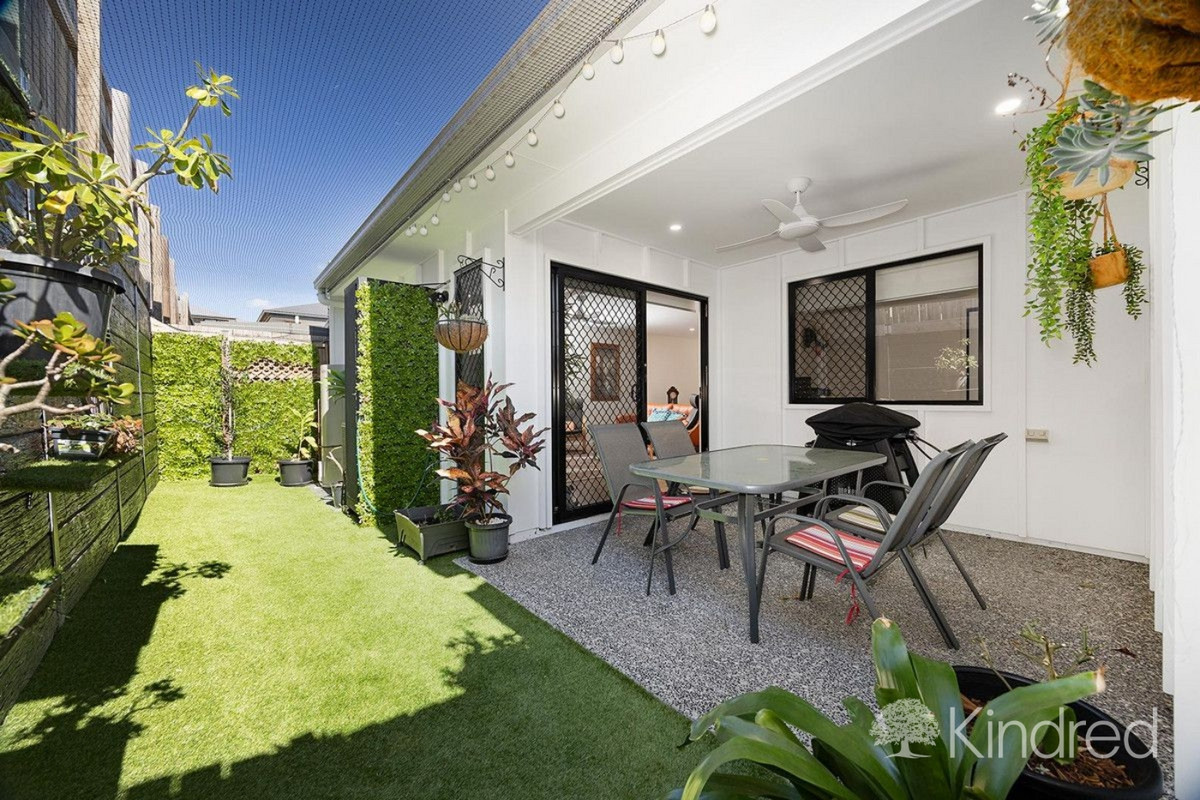 Modern, Low-Maintenance Living with Alfresco Entertaining - In Prime Location