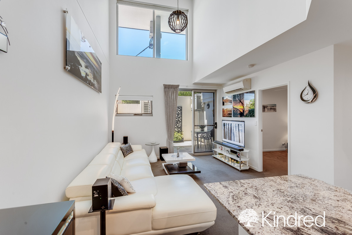 Two-Level Woody Point Apartment With Ocean Views - Walk to Water & Cafés