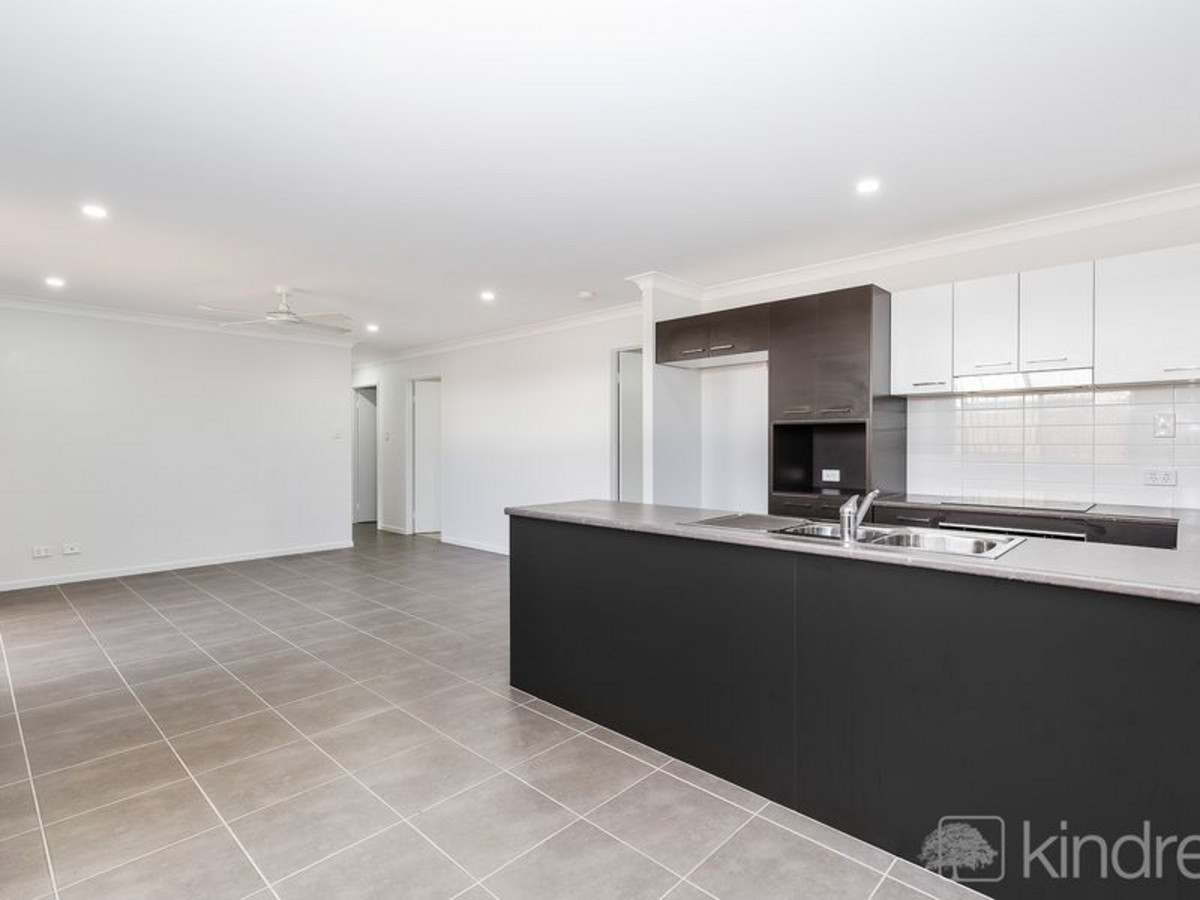 3 Bedroom - Low Maintenance - Easy Living Layout!