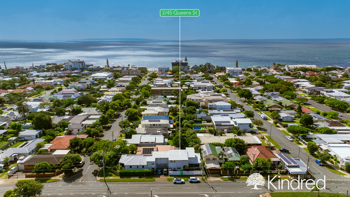 Two-Storey Duplex – No Body Corp, Walk to the Beach