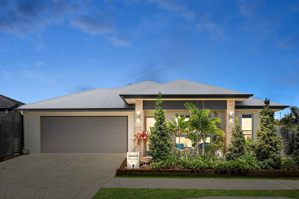 Modern Family Home With Ducted Air Conditioning & Side Access