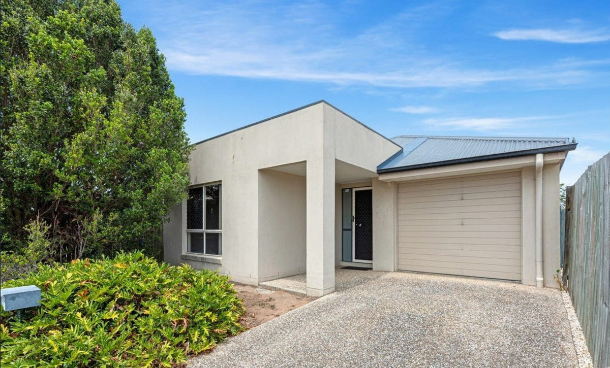 Modern 3-Bedroom Home With Air Conditioning & Patio - In Prime Location