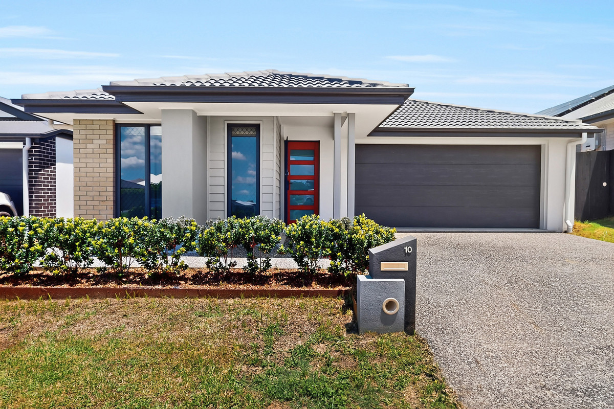 Upscale Modern Home with High-End Features & Multiple Living Areas - In Prime Location