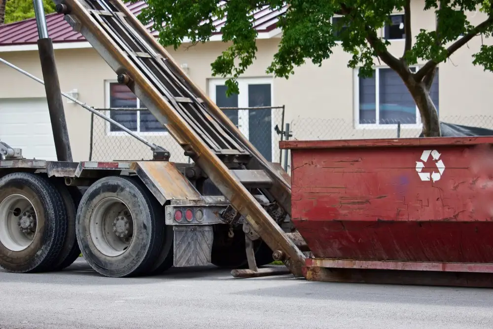 When Roll-Off Dumpsters Excel