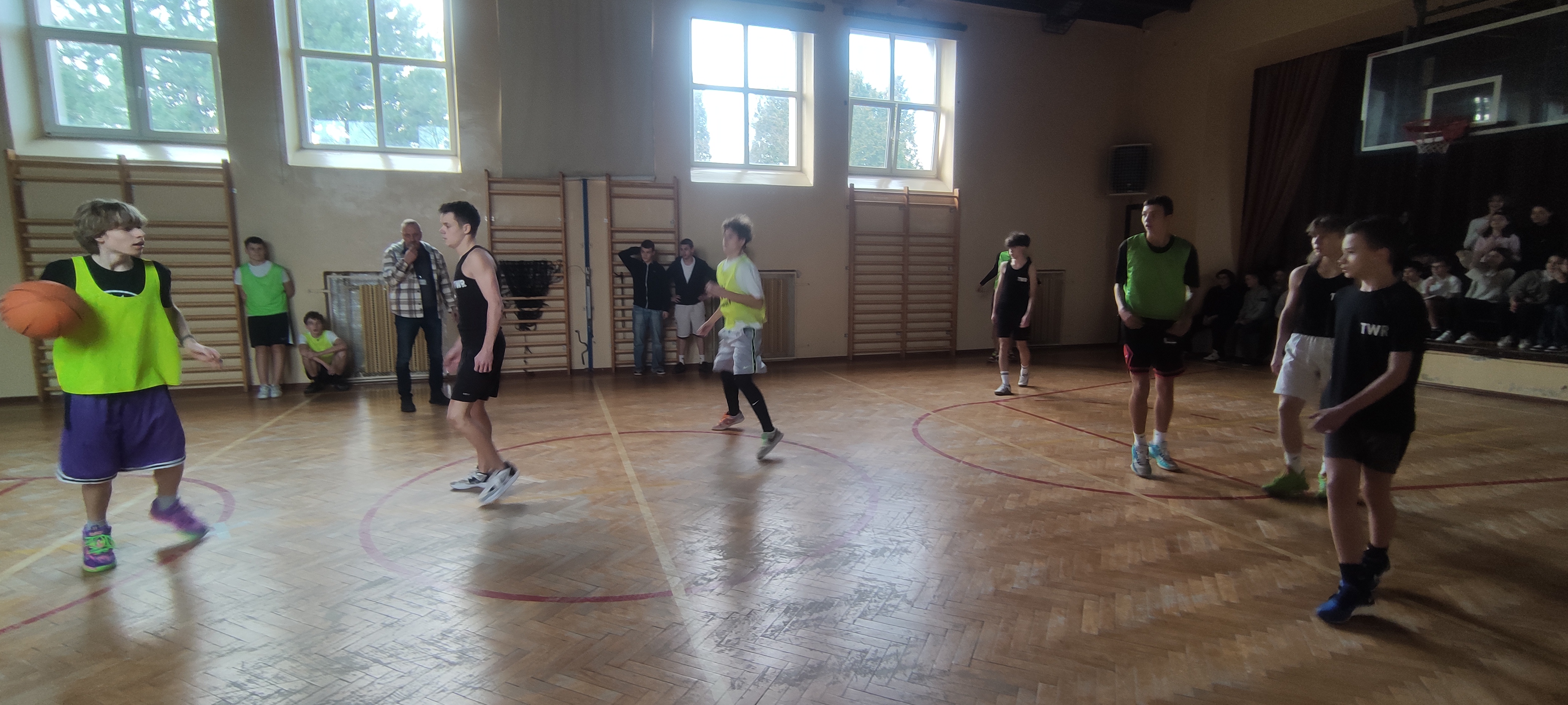 Start Play Offów