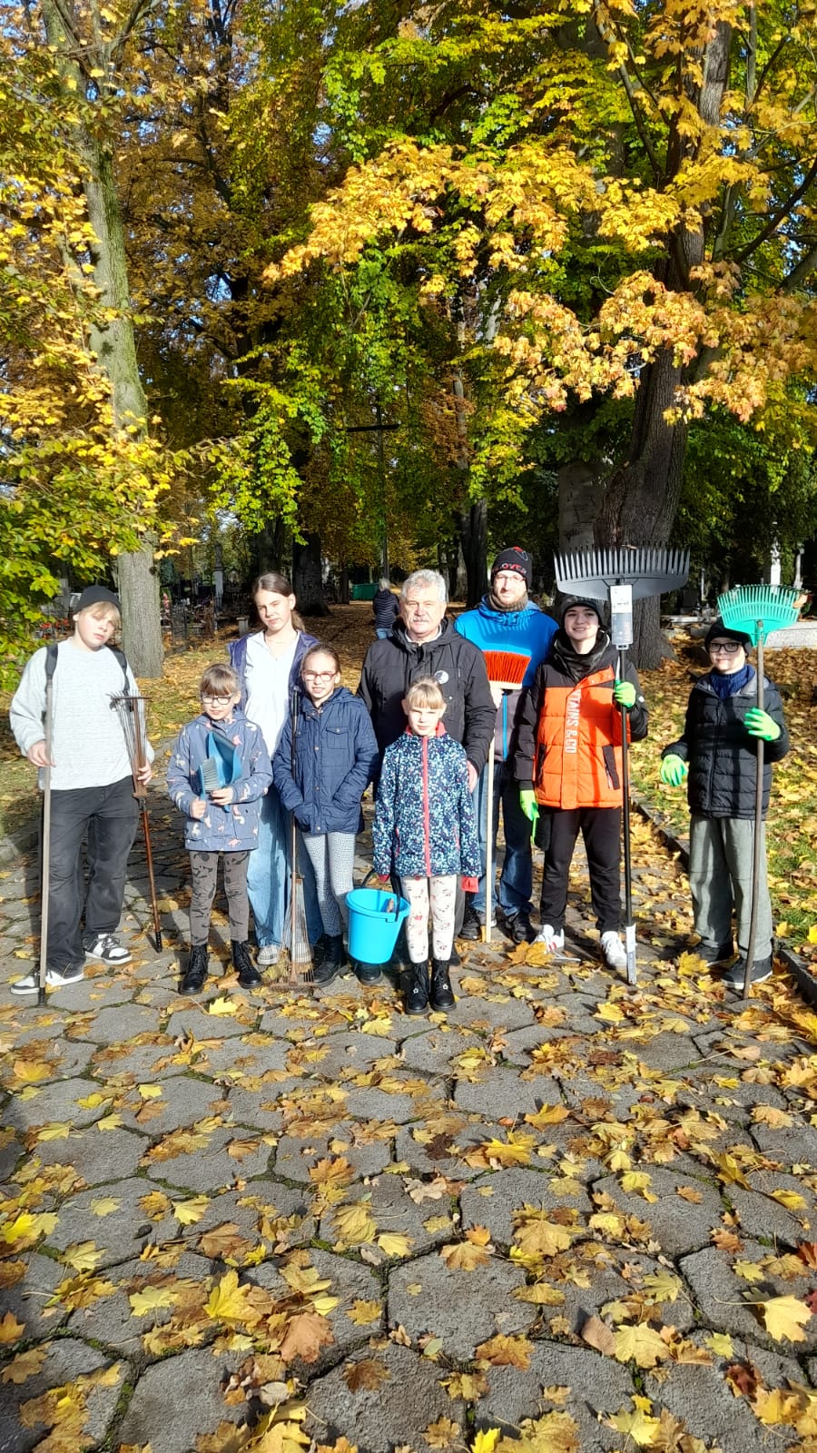 Dzień wolontariatu - Stary Cmentarz