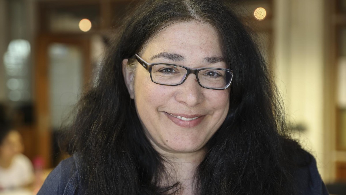 Jasmin Apcin ist studierte Pädagogin und Lerntherapeutin.