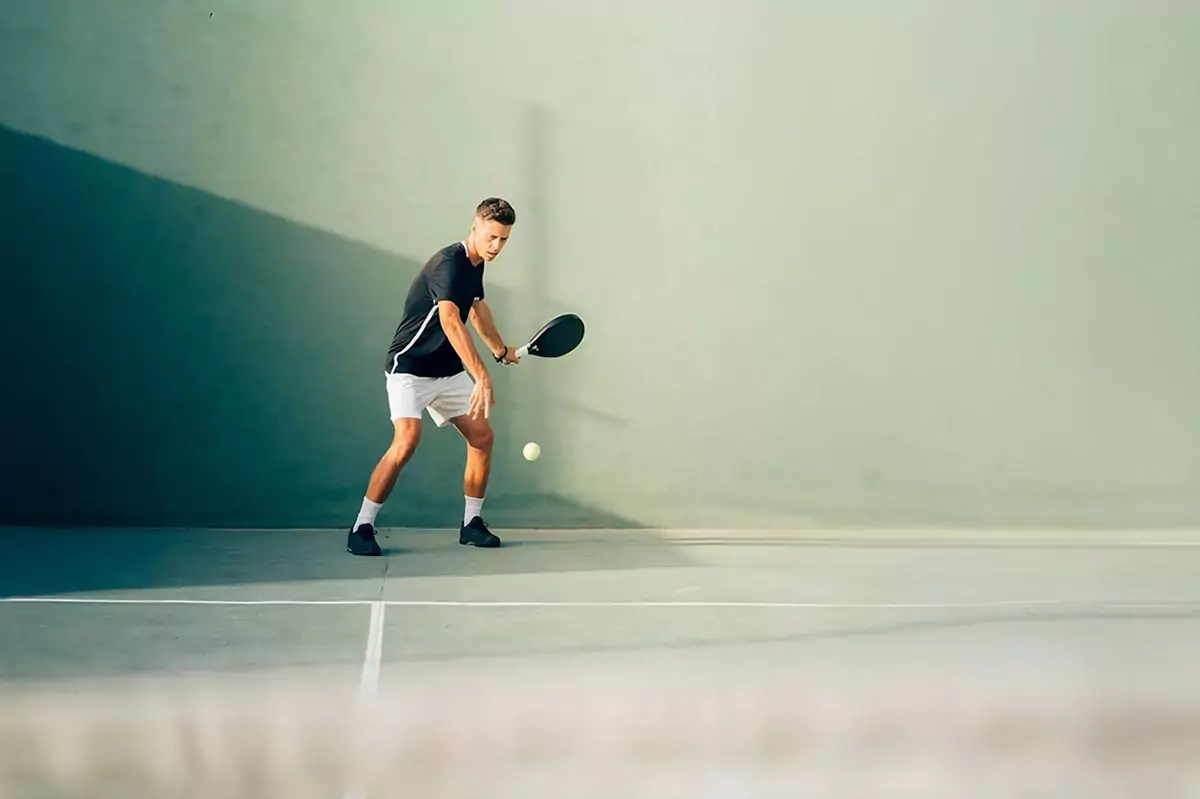 Your Ultimate Guide to Mastering the Serve in Padel
