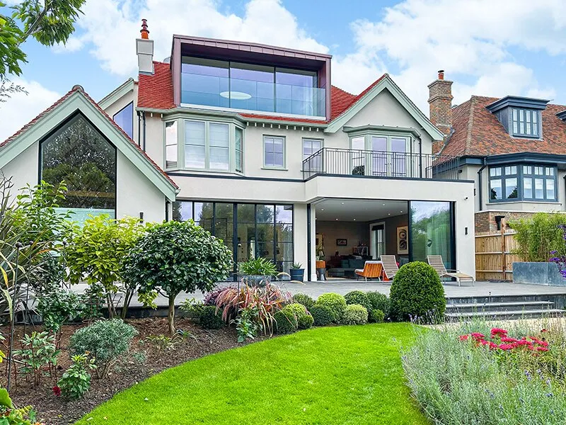 GRANTS CASE Makeover of Traditional Wimbledon Home to today's Luxury living