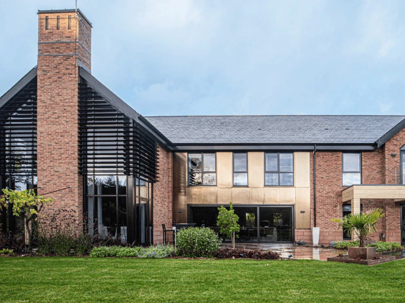 GRANTS CASE Luxury Designed Cheshire Home with Motorised Blinds and Curtains