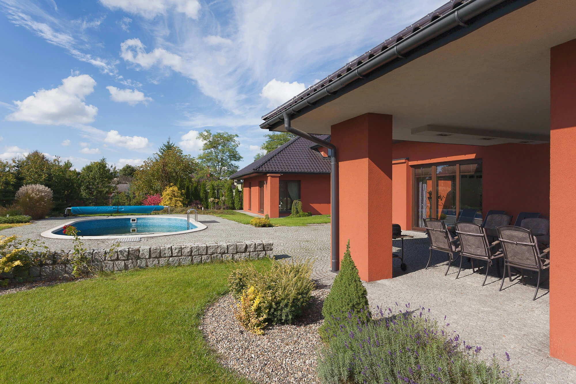 garden area with the best outdoor furniture in palm beach