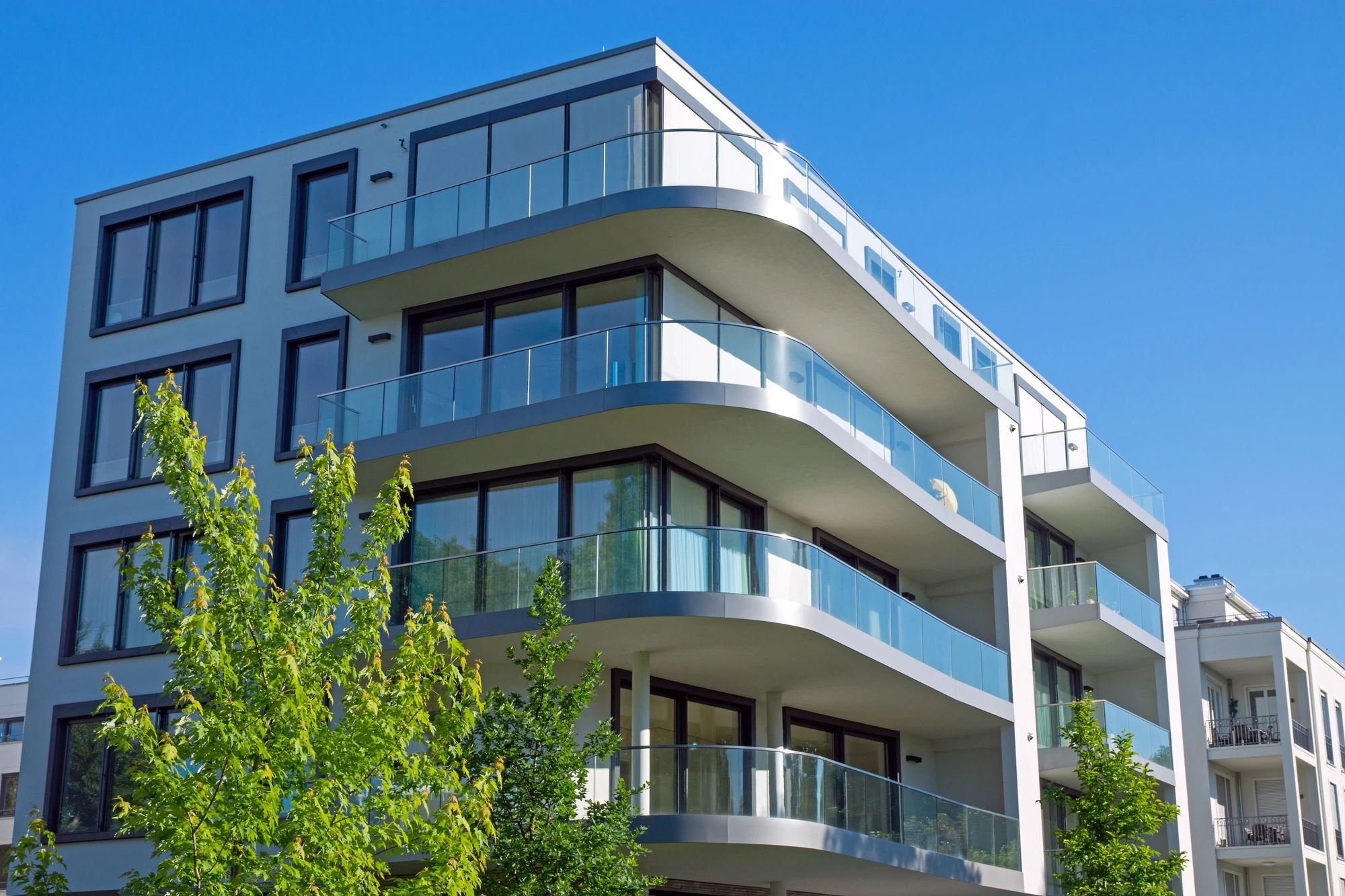 building for condo living palm beach gardens