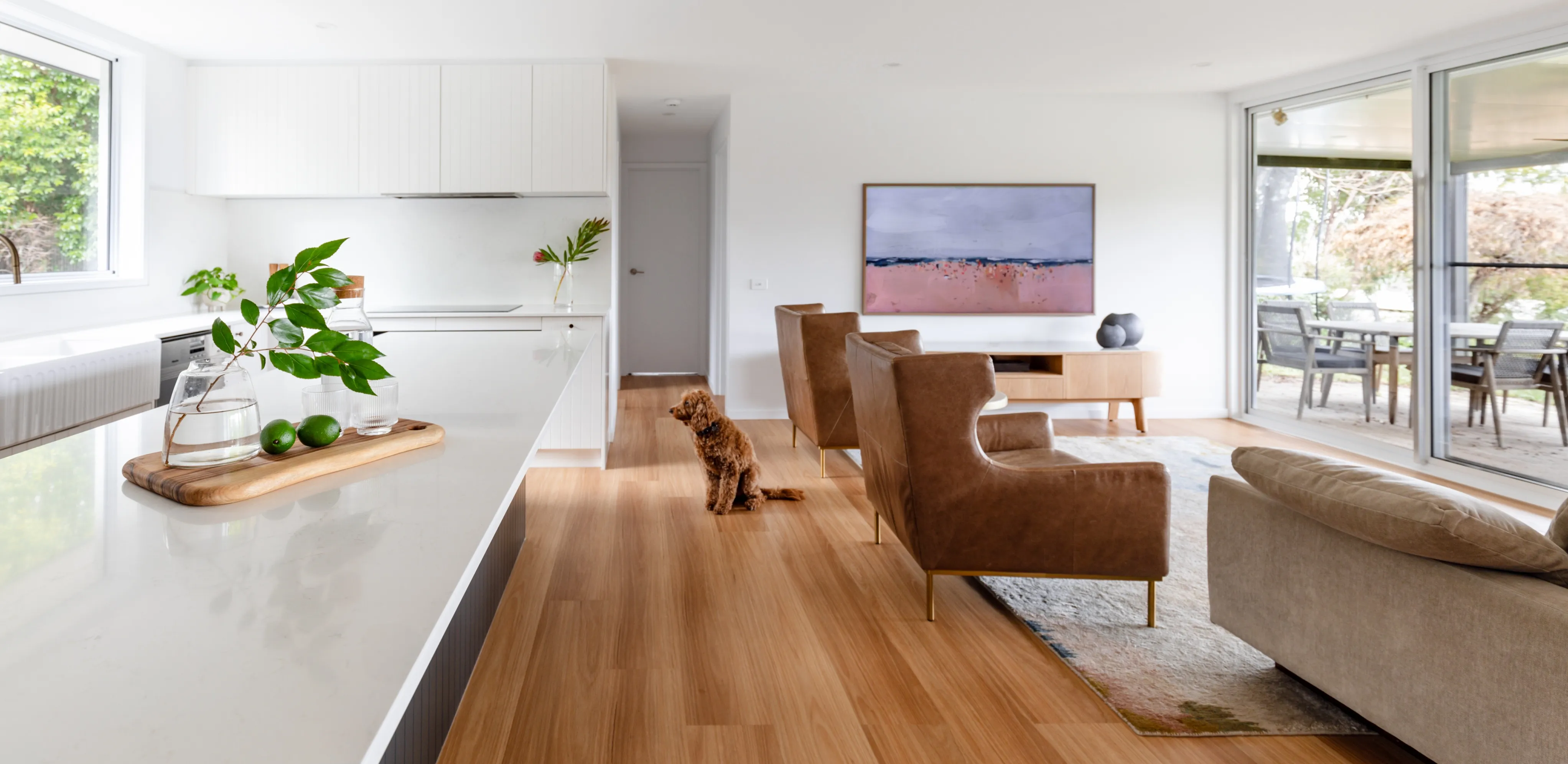 Modern bathroom with centre nib wall and freestandingbathtub
