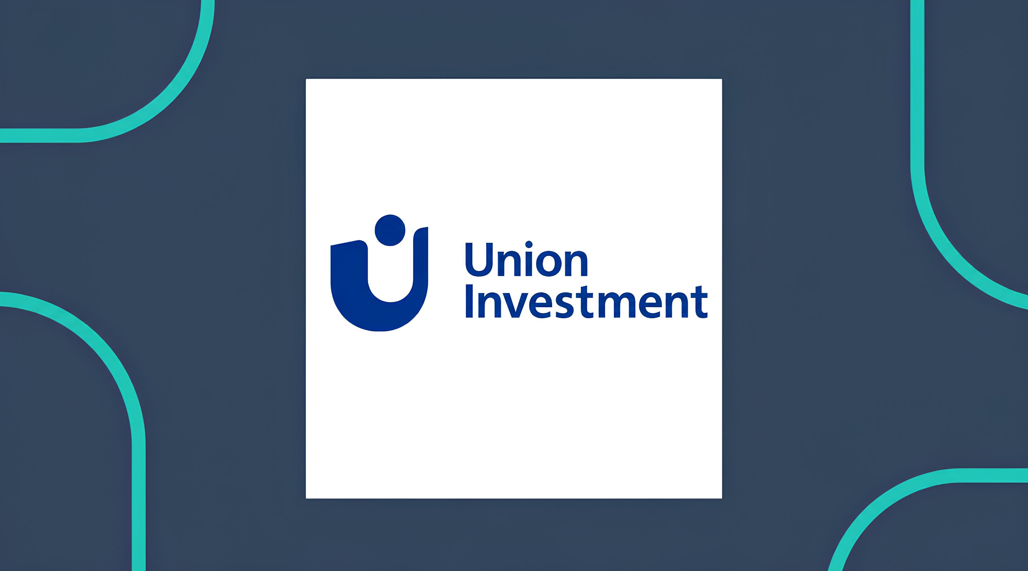 Union Investment logo with a stylized U and a dot in dark blue on a white square background, set against a dark blue background with turquoise curved lines.