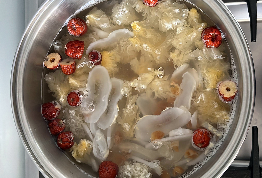 Recipe for Cough: Soothing Sea Coconut & White Fungus Dessert for Families
