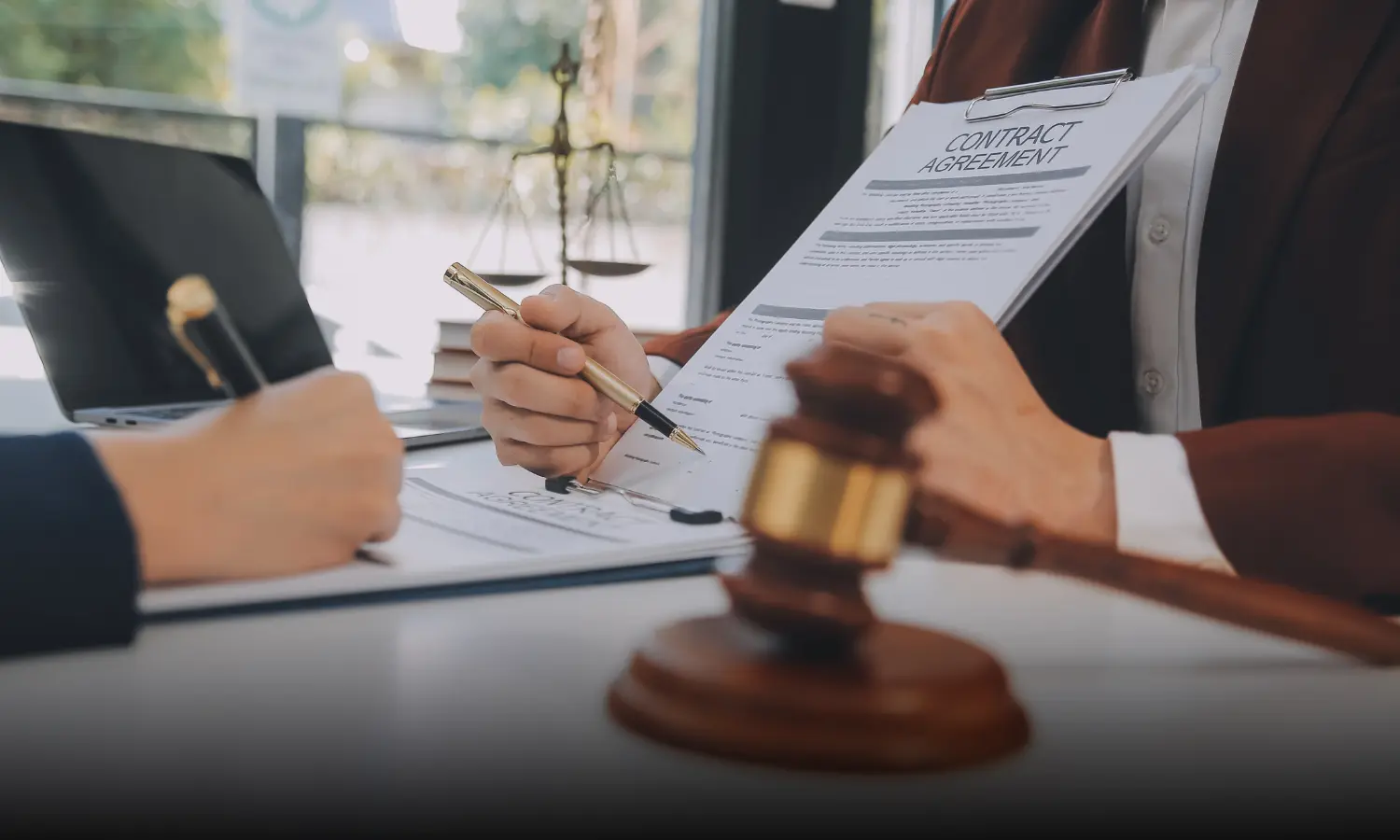 What to know before hiring a litigation lawyer
