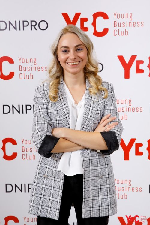 Шевіньонова Вероніка