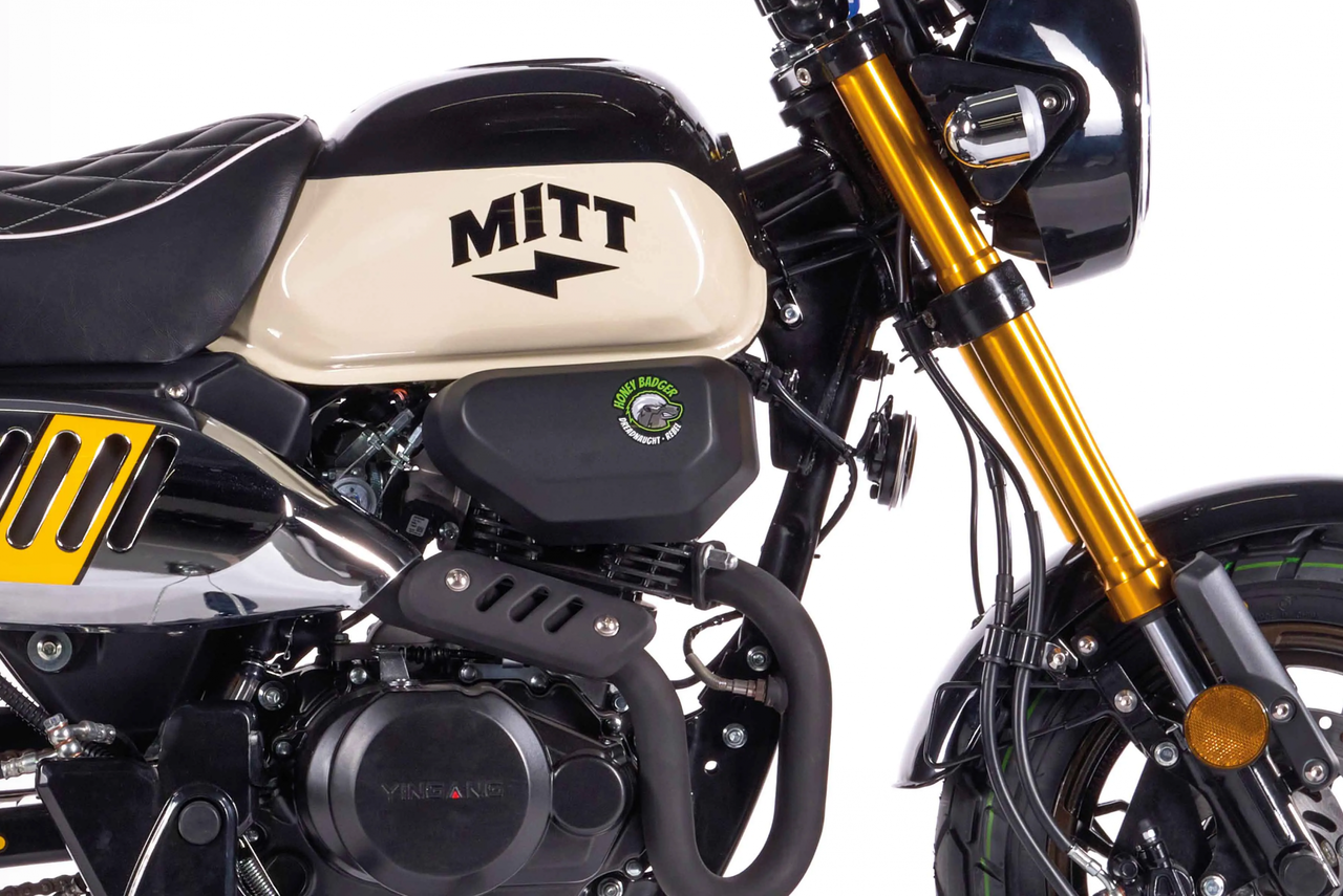 DIARIO MOTOR: Parece una moto antigua y de juguete, pero es una 125 todoterreno baratísima y española