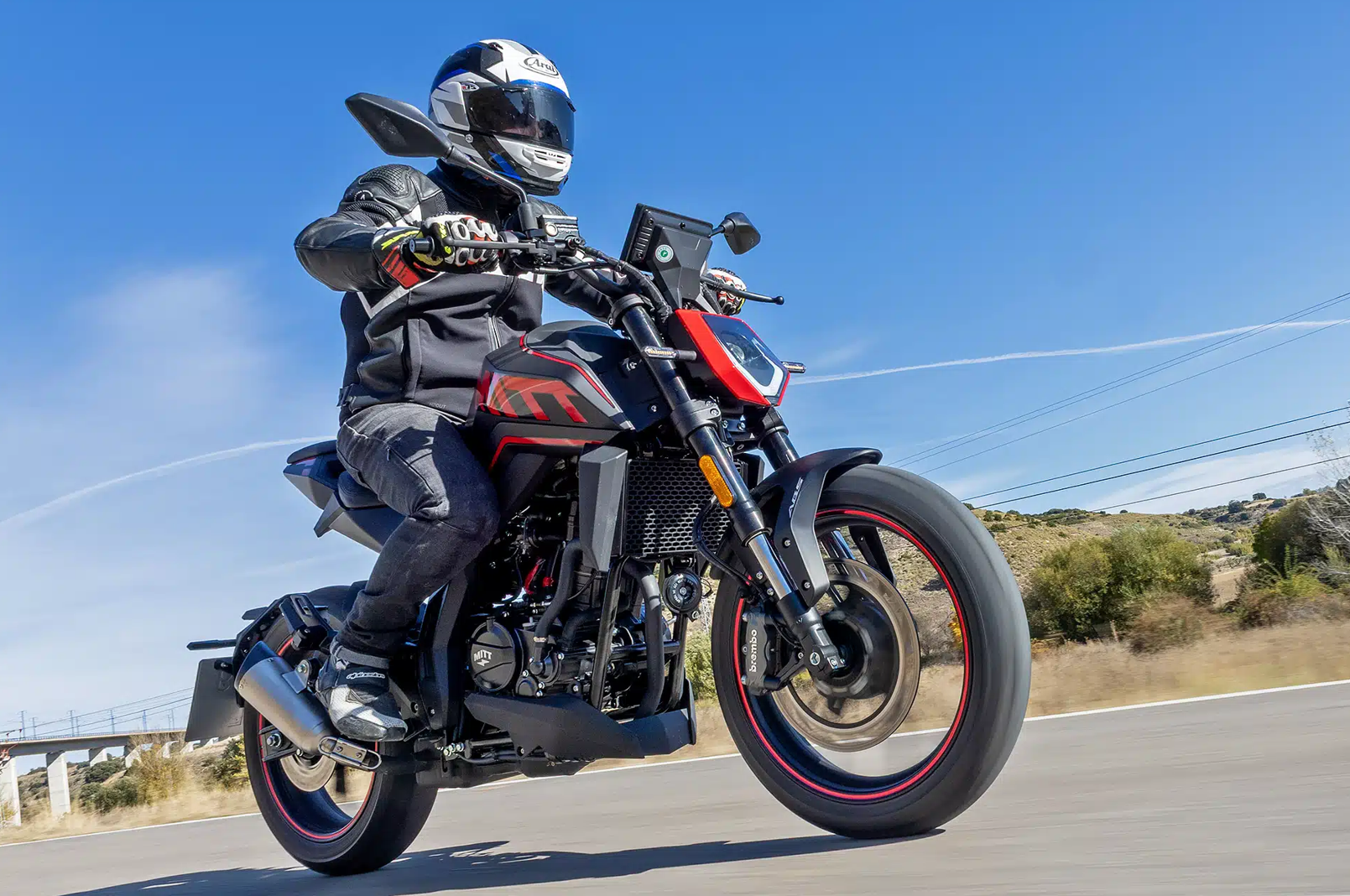 SOY MOTERO: Prueba MITT NK 125 BREMBO LTD. Edition